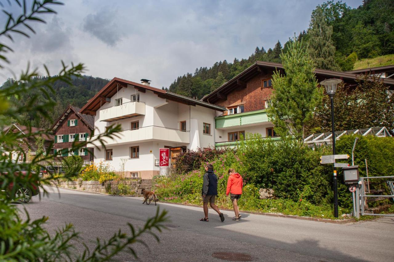 Hotel Garni Brigitte Bürserberg Екстериор снимка