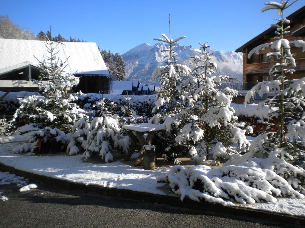 Hotel Garni Brigitte Bürserberg Екстериор снимка