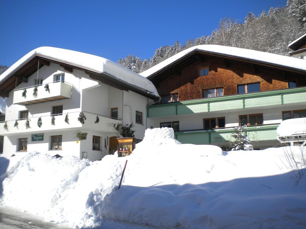 Hotel Garni Brigitte Bürserberg Екстериор снимка