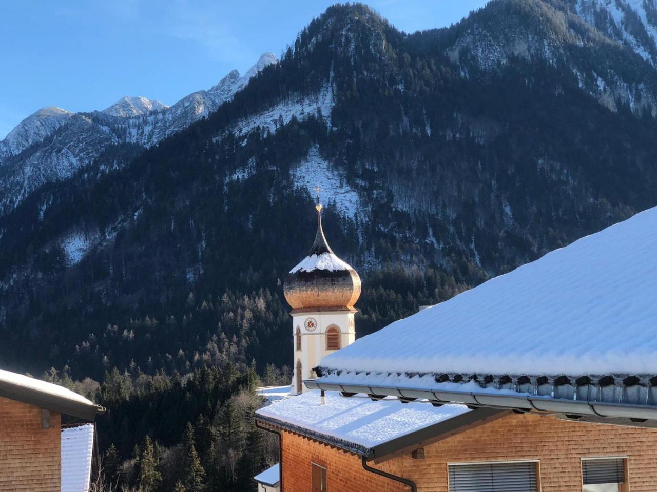Hotel Garni Brigitte Bürserberg Екстериор снимка