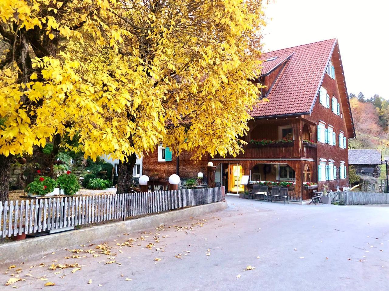 Hotel Garni Brigitte Bürserberg Екстериор снимка