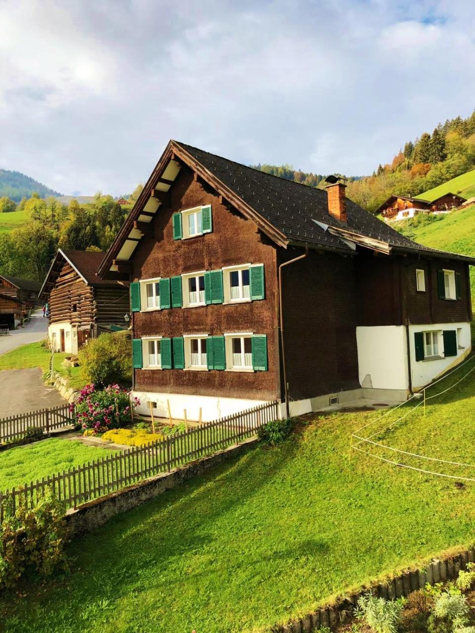 Hotel Garni Brigitte Bürserberg Екстериор снимка