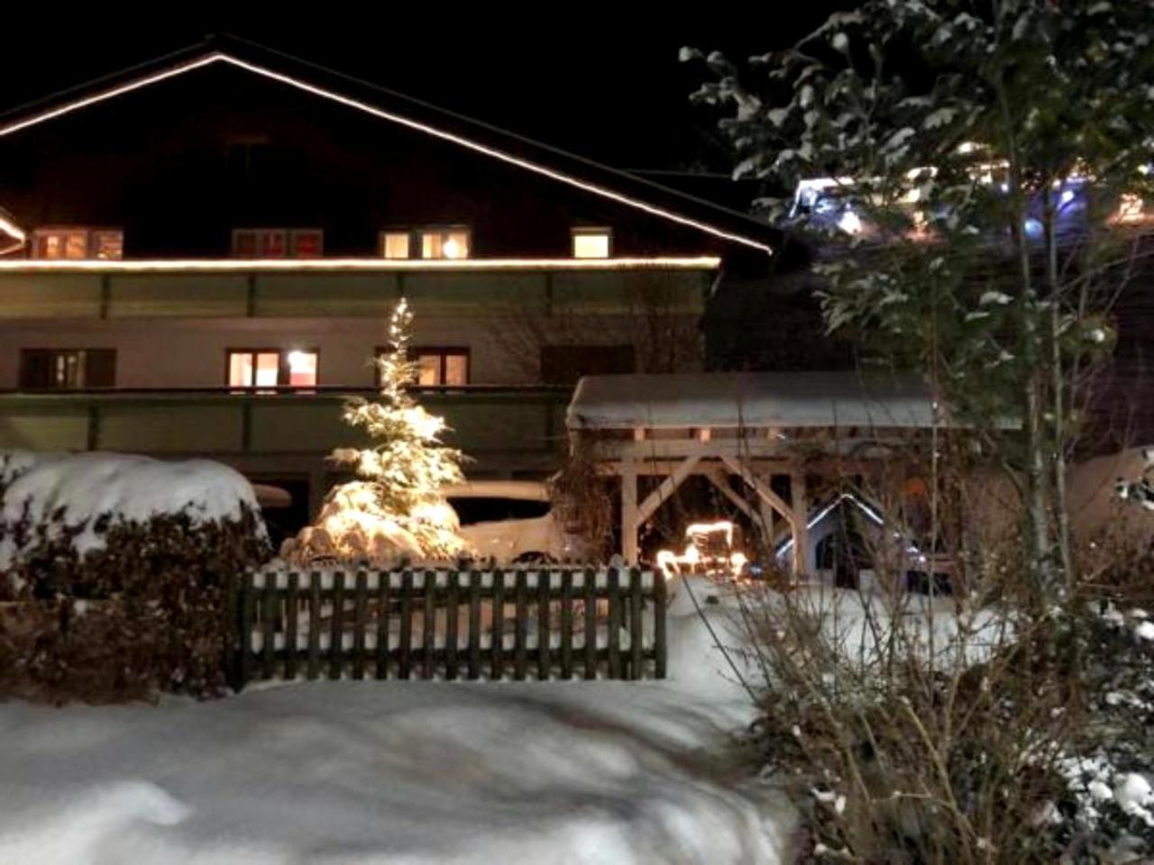 Hotel Garni Brigitte Bürserberg Екстериор снимка